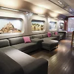 Hotel Magenta 38 By Happyculture 3*
