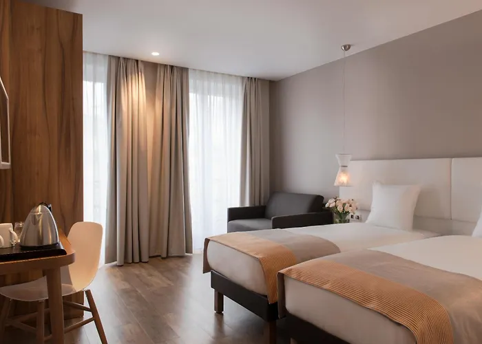 Hotel Magenta 38 By Happyculture Paryż