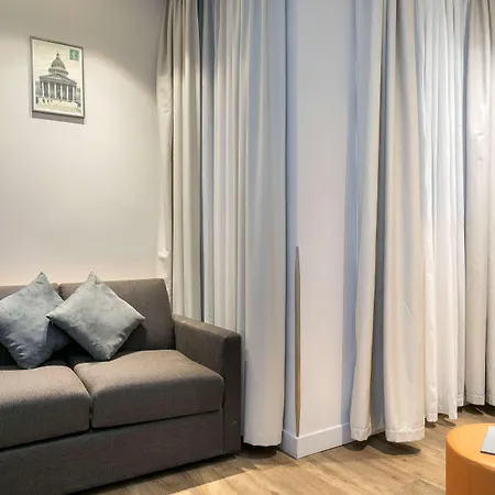 Magenta 38 By Happyculture Paris