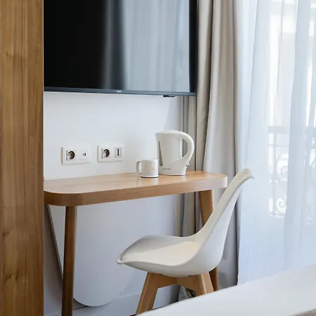 Hotel Magenta 38 By Happyculture 3*