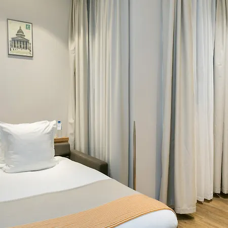 Hotel Magenta 38 By Happyculture